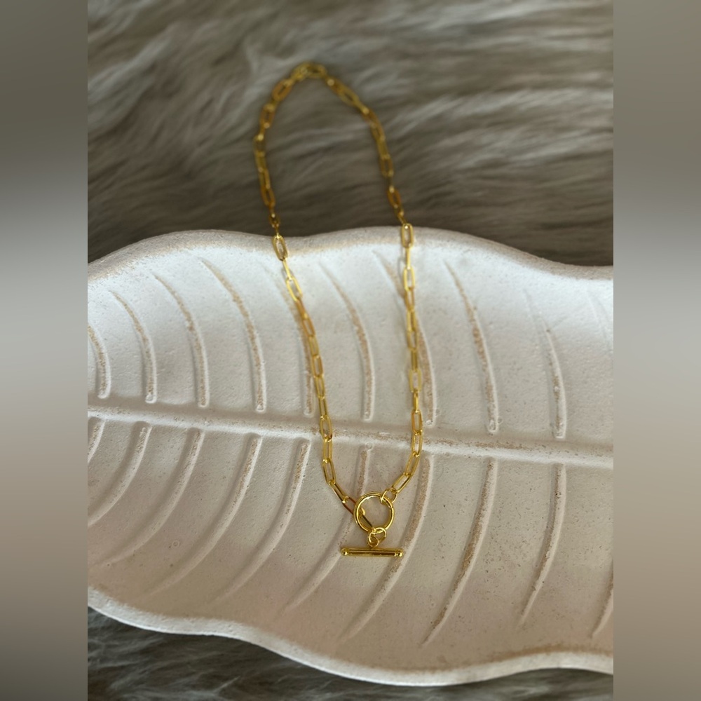 NEW - gold tone link necklace